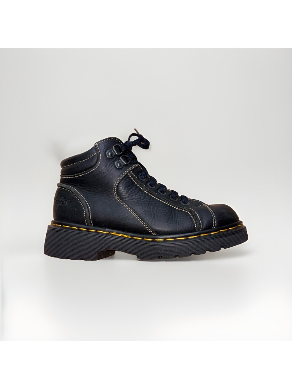 Dr. Martens 9352 Made in England Women’s 8 Black Leather Lug Sole Boots